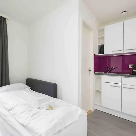 Apartment Cozy Urban In The Be-11